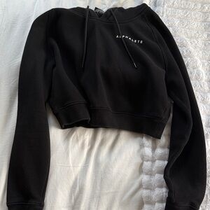 Alphalete Women's Black Crew Neck Sweater